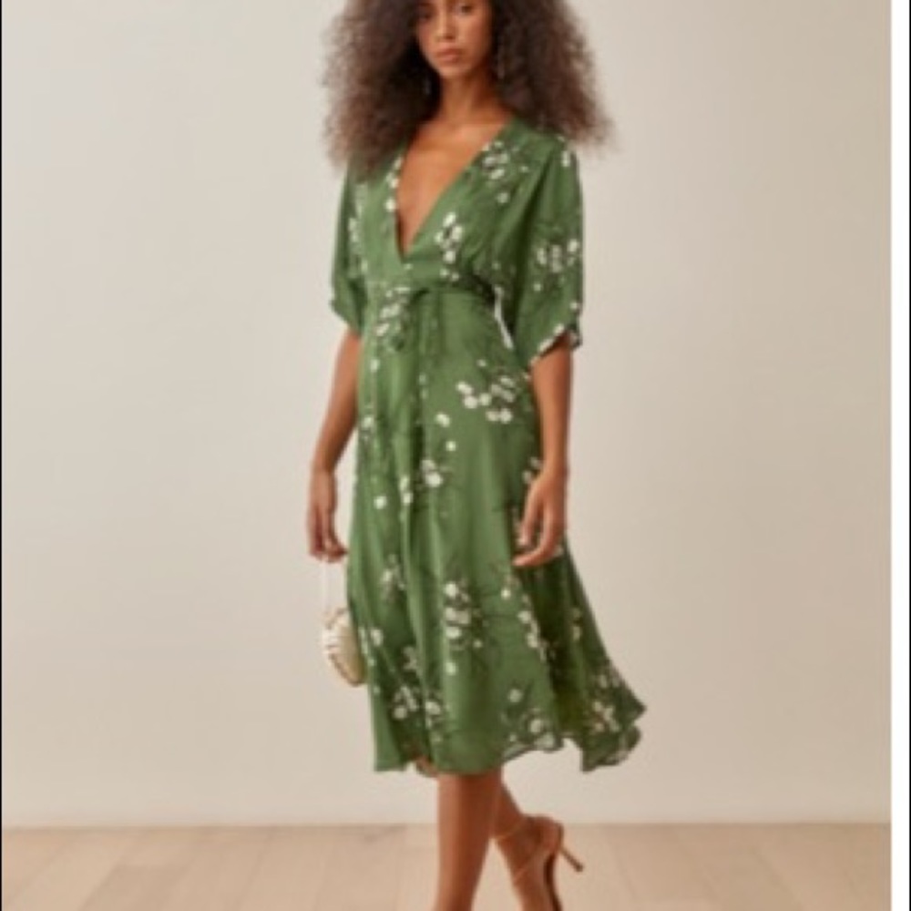 Rermation Karen Dress size Small in green